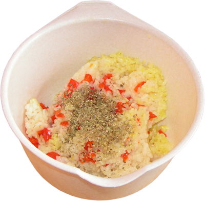 ry� risotto ugotowany na parze w parowa�e z bulionem warzywnym i papryk� s�odk�